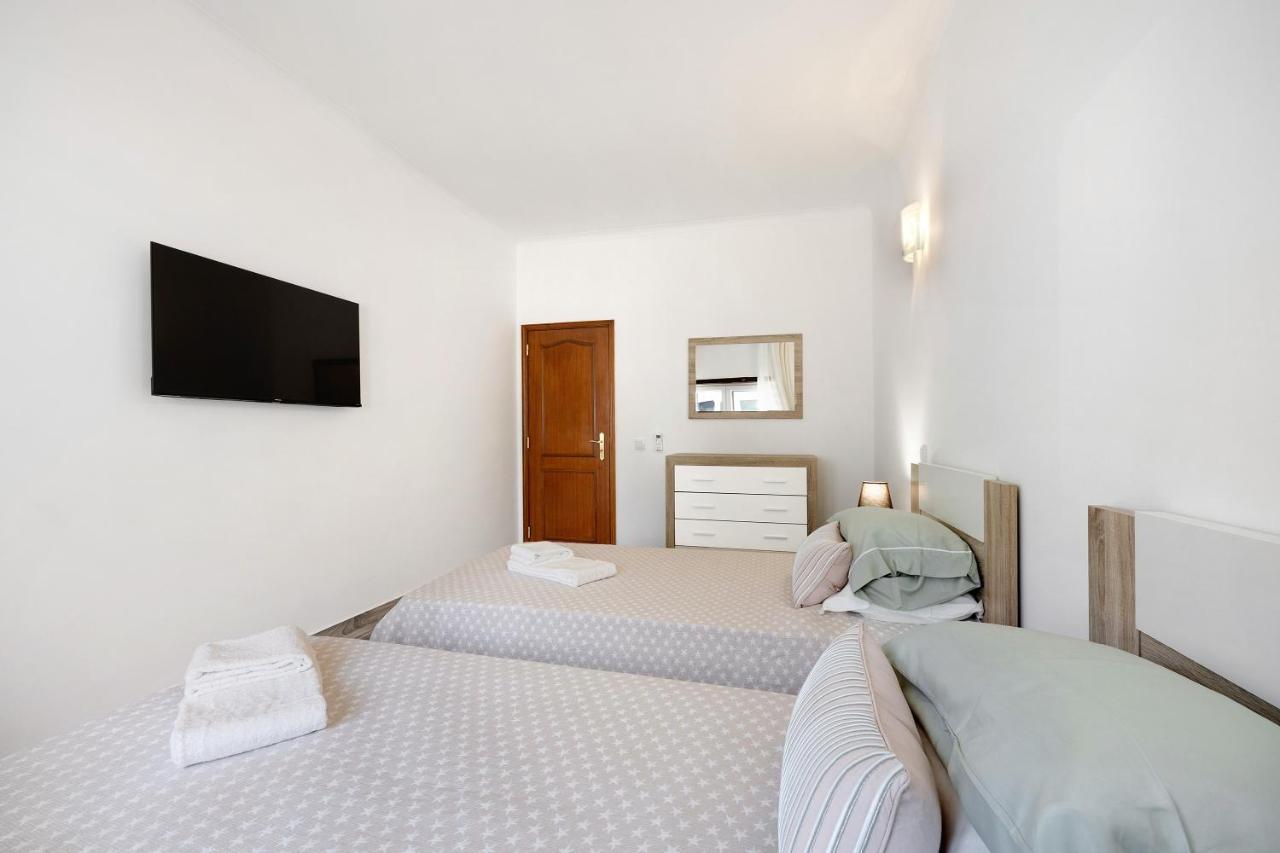 Casa Violeta Apartment ลากอส ภายนอก รูปภาพ